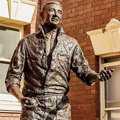 RICHIE BENAUD